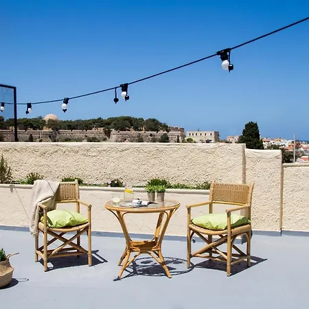 Appartement Giardino Apt, Comfort With Views To Remember! *