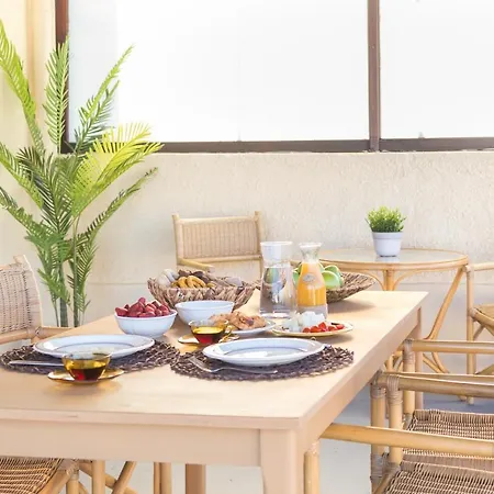 Appartement Giardino Apt, Comfort With Views To Remember! *