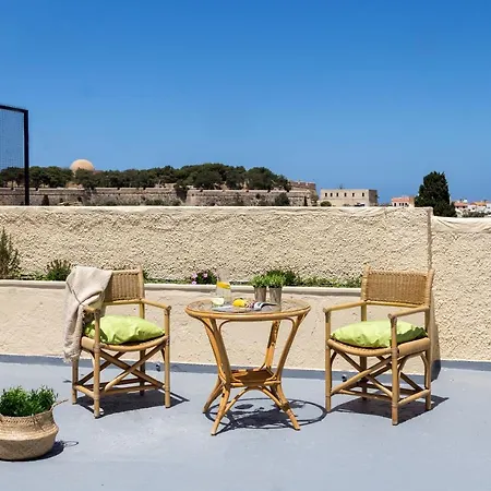 Apartment Giardino Apt, Comfort With Views To Remember!
