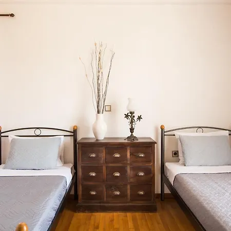 Giardino Apt, Comfort With Views To Remember! Apartment